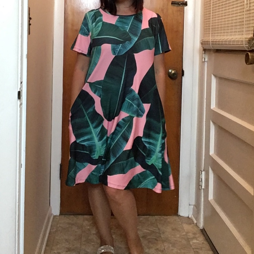 🔖Gorgeous Beachy PALMS Dress(In Pink) size large - Picture 3 of 5